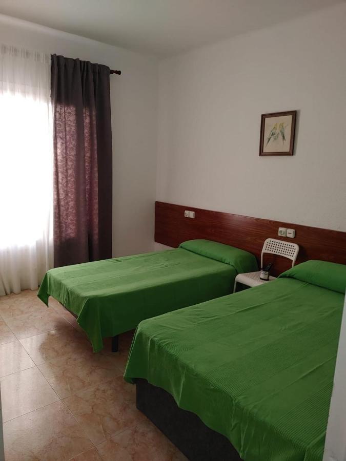 Hostal Sol Celeste 滨海略雷特 外观 照片