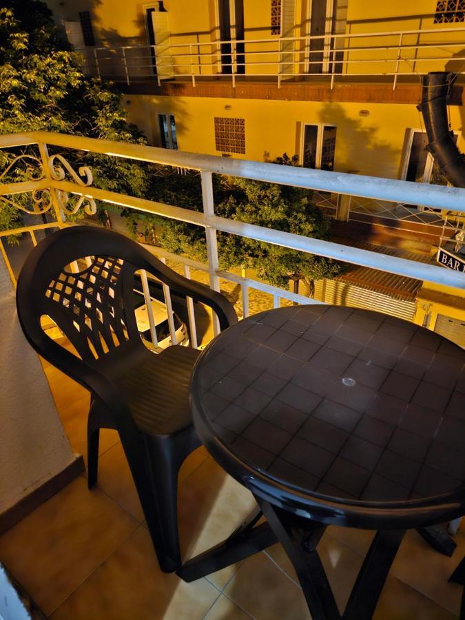 Hostal Sol Celeste 滨海略雷特 外观 照片