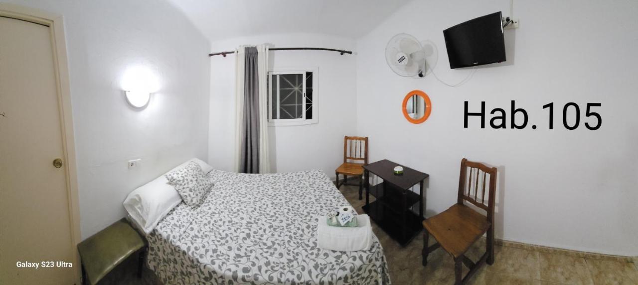 Hostal Sol Celeste 滨海略雷特 外观 照片