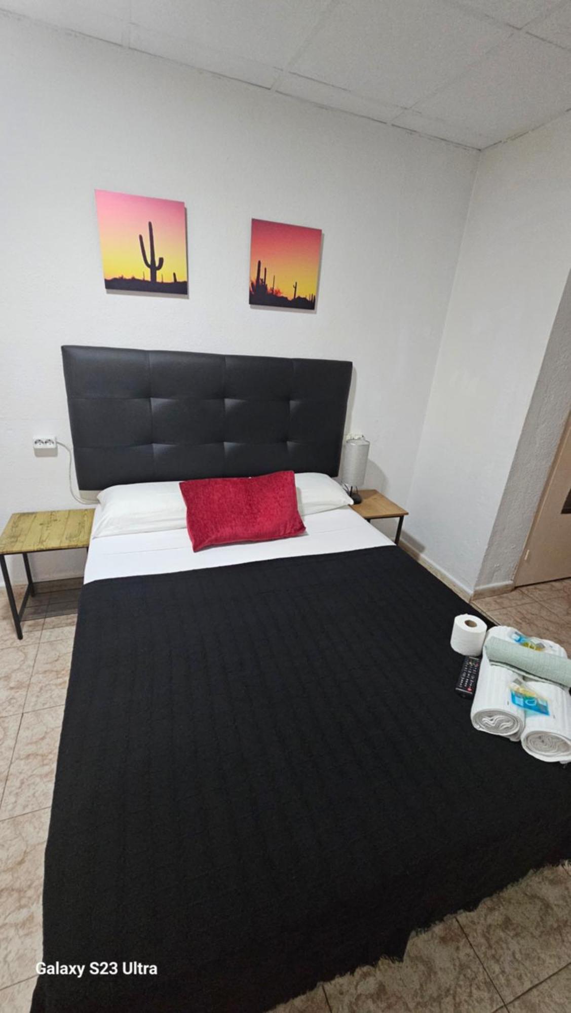 Hostal Sol Celeste 滨海略雷特 外观 照片