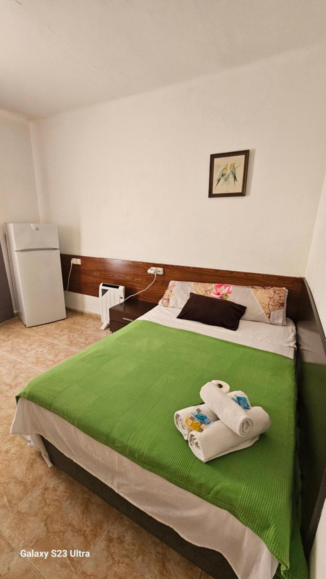 Hostal Sol Celeste 滨海略雷特 外观 照片